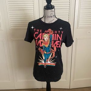 Marvel The Mighty Captain Marvel Retro Tee t-shirt size small
